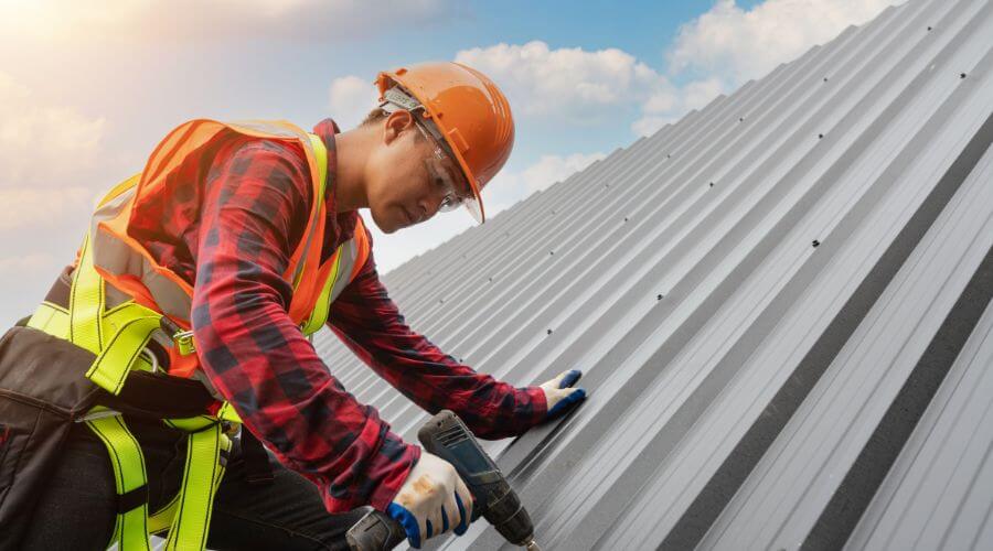 Professional Emergency Roof Repairs services in Castleton, VT